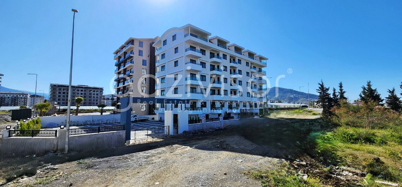 GAZİPAŞA PAZARCI TROPICAL ROAD FRONTAGE HIGH-QUALITY CONSTRUCTION 3+1 DUPLEX